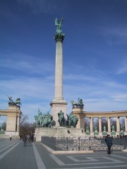 Millenium Monument2